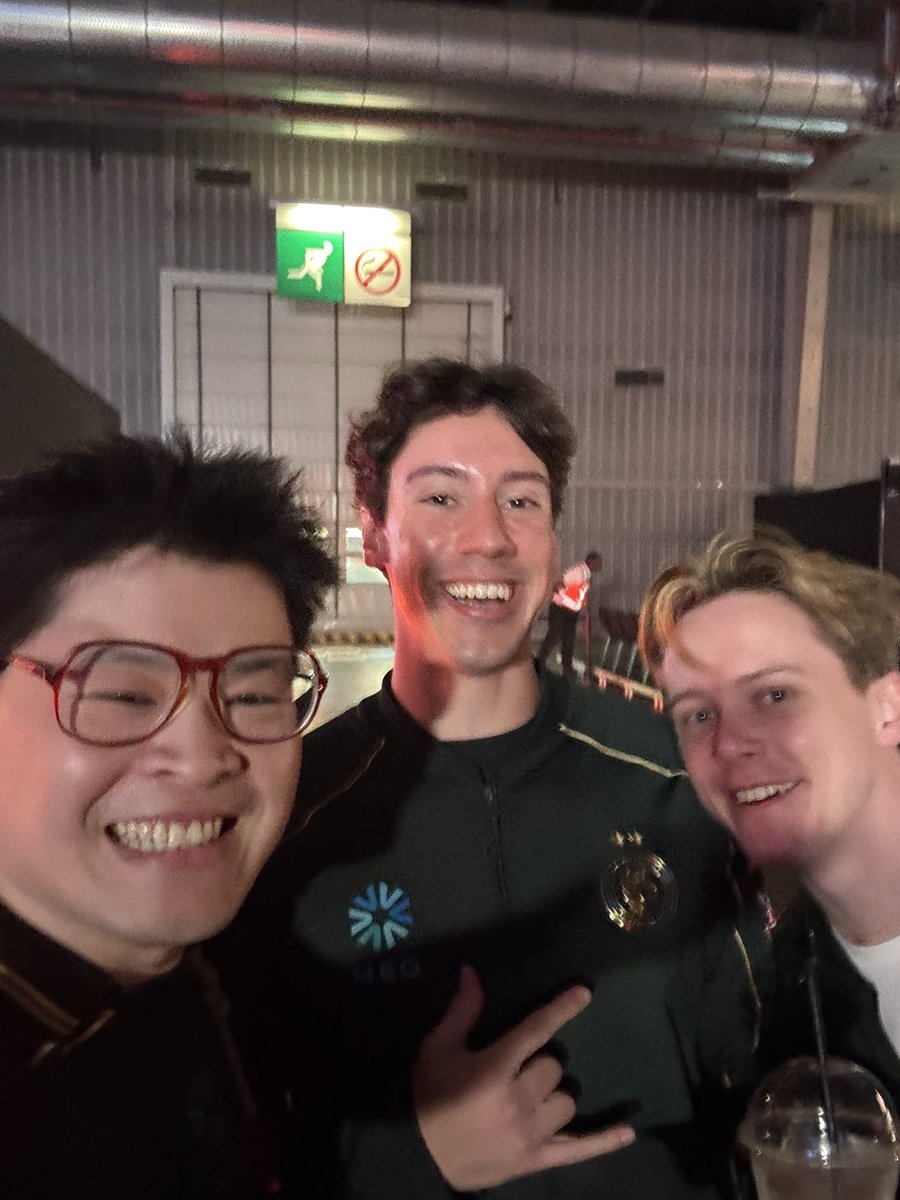 Mei0Pham's tweet photo. Thank you guys for my first Esports day, the trip to france it’s been already worth it. Tomorrow we will qualify for the Final!

Apologies for my bad grammar https://t.co/LMcmC8JViO