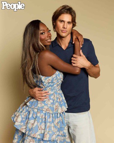 tthxunext7's tweet photo. The Summer I Bagged the Baddest Girl #BrinityForPeople https://t.co/MxHcCSZhXG