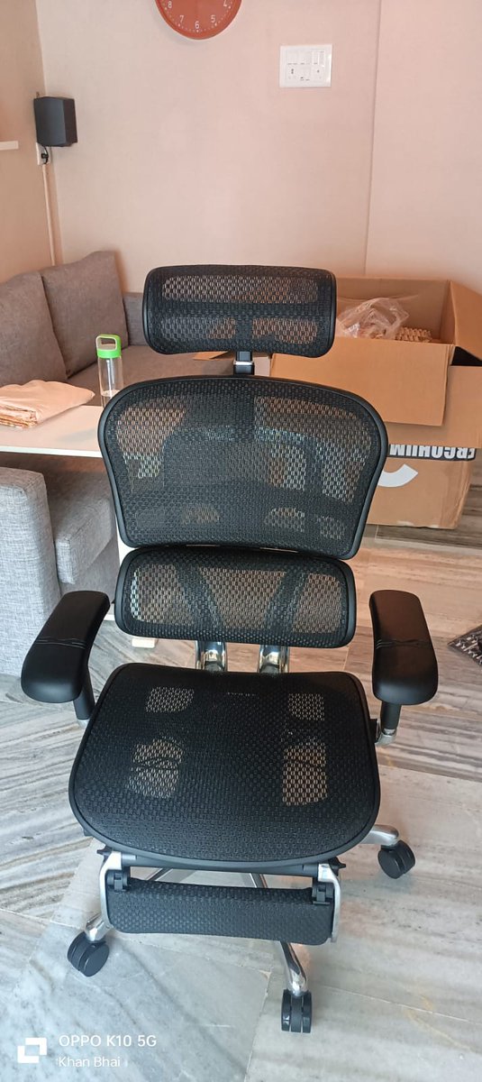 THECHAIRHOUSE's tweet photo. Delivered with care. Designed for comfort. ✅

Another Ergohuman Xpert Elite 2.0 Ergonomic Office Chair successfully delivered by The Chair House.

Shop Now 👇
 https://t.co/FKPzjipDBi
#OfficeChair #ErgonomicChair #OfficeFurniture #TheChairHouse https://t.co/CT7uYwsc97