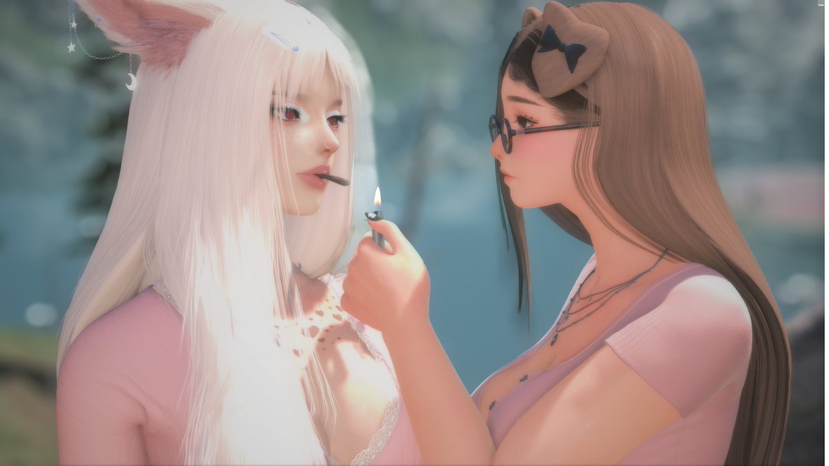 _bblybubbles's tweet photo. just two hot besties smokin' together 🍃 https://t.co/kpQP9rnoTY