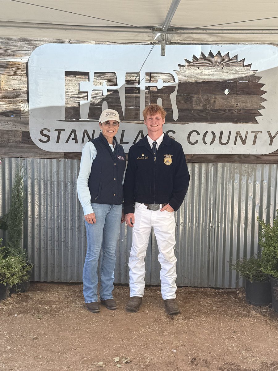 AlexandraSenate's tweet photo. It’s always a great time meeting with people at one of the Central Valley’s iconic events — the Stanislaus County Fair! https://t.co/HAUPzjtlbx