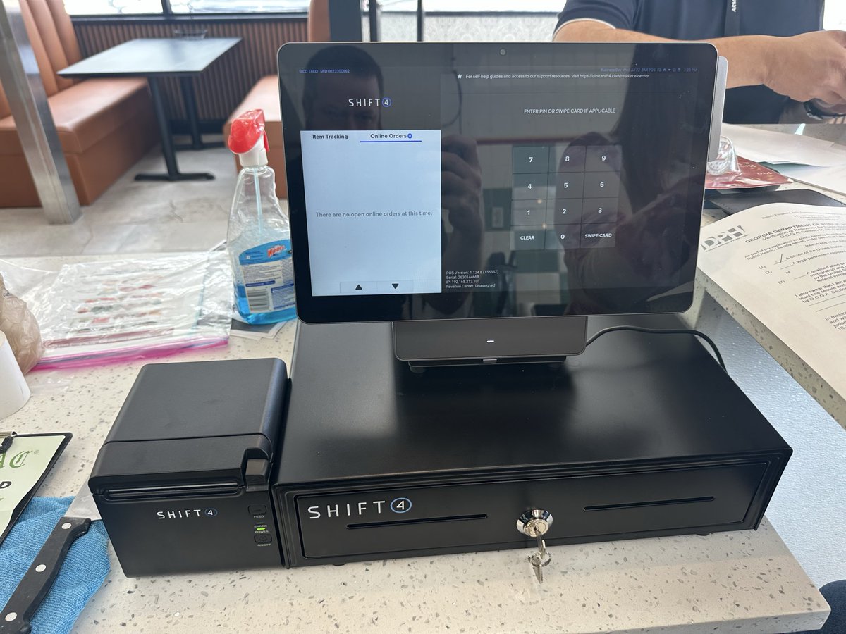 JPhelpsShift4's tweet photo. ๐ถ๏ธ๐ฟ๐ฎCOMING SOON๐ซ
Rico Taco in Winder!!!! Theyโre ready to use all the power at their fingertips with @Shift4!! Weโve given them all the tools needed powerfully supercharge their business #freewebsite #onlineordering #Shift4Dine #POS https://t.co/5Ym8F8Gxw7