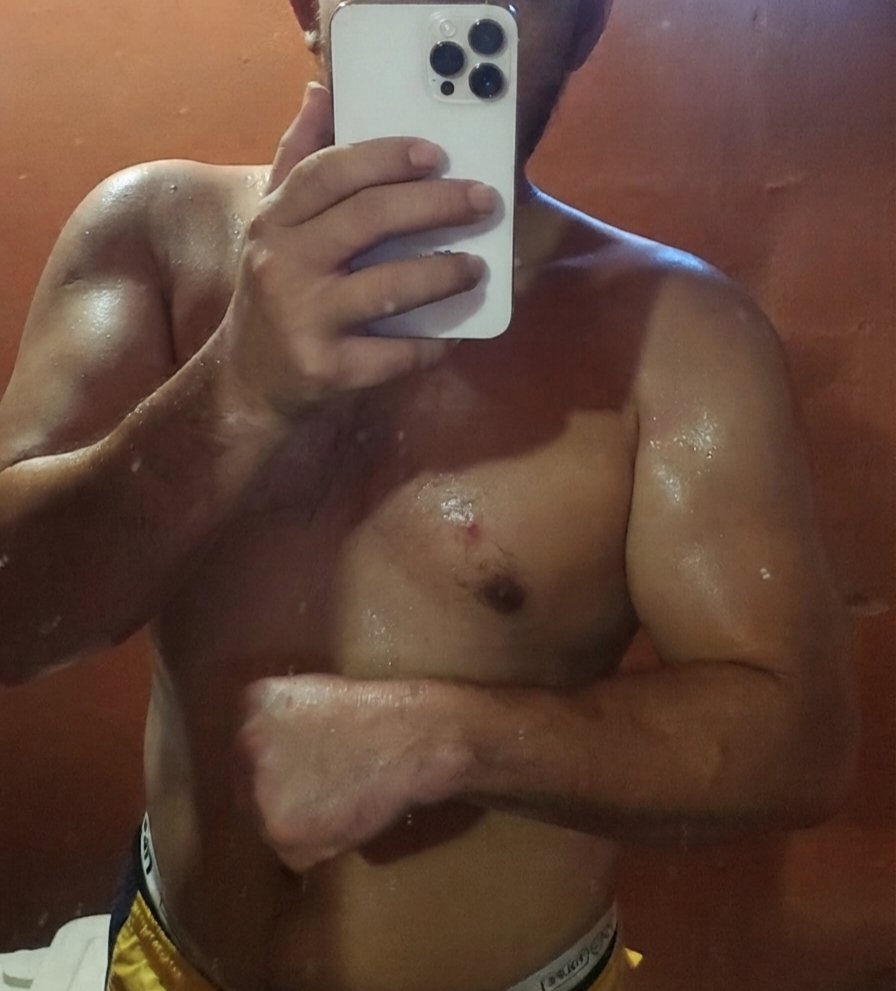 JAlexSingle's tweet photo. A sudar rico rumbo al Bypass hoy por la tarde ...Alguien gusta conocerme???🥵 https://t.co/HoUxGCzInL