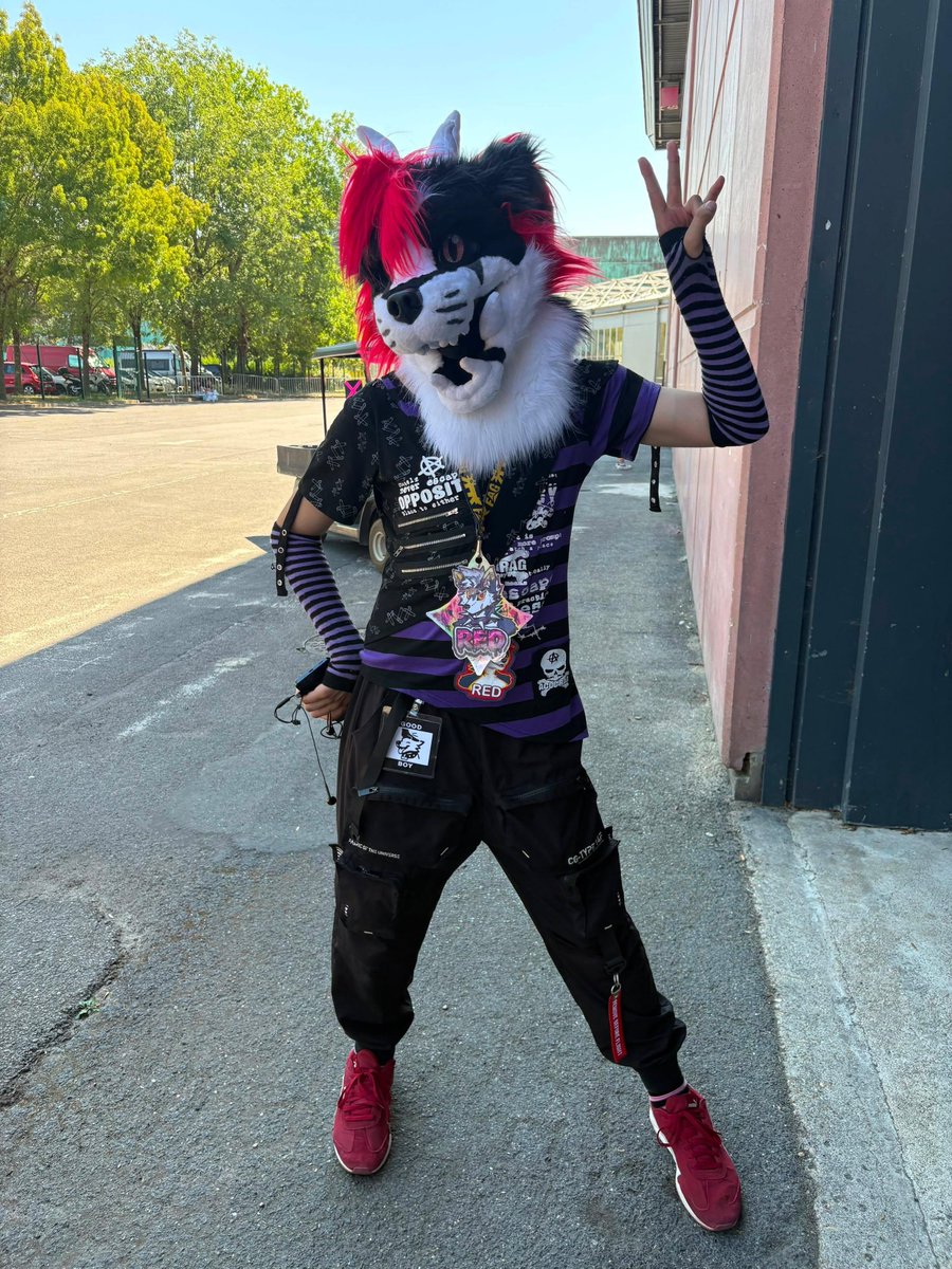 🔥⛓️BAD ℜ𝔈𝔇⛓️🔥 🍻🐾 #FBL14 COMMS OPEN 🟩 tweet media