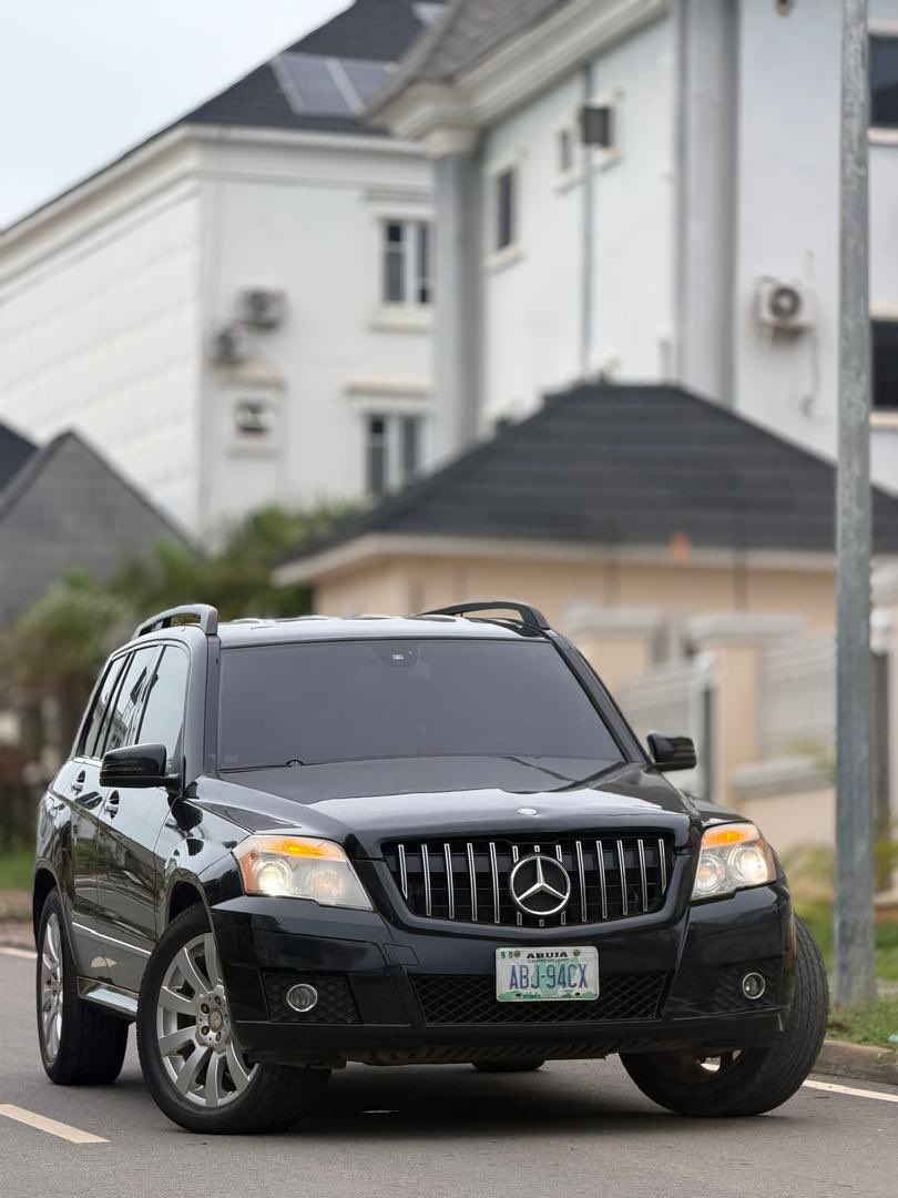 NMaidollar's tweet photo. Extremely Clean 
2011 Mercedes Benz GLK350 With Original Duty 📄. Selling at Maidollar Groups 🚗

📍 Abuja
💰 11,500,000 Only
☎️ 09022213052
📣 Referral Bonus Apply https://t.co/znwVoOhiiq