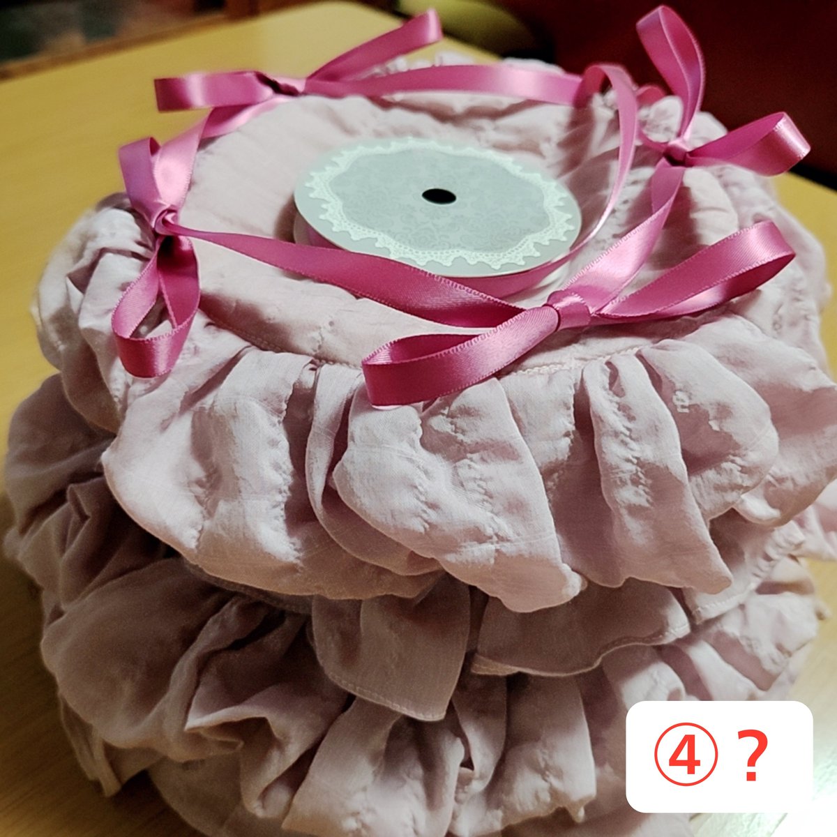 choco33122389's tweet photo. とりあえずフリフリにしてから縮めて形にしてみたけど、どんどんコテコテになりそうなので手前で止めておくか🤔 https://t.co/0NtQ3BmN6q