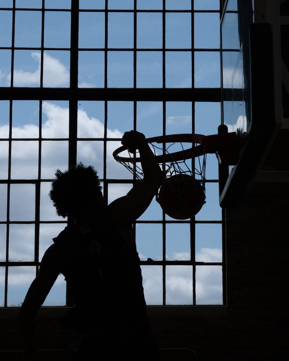 ButlerMBB's tweet photo. Hoopin' &amp; Interviewin' 🏀🎙️ https://t.co/kVR2TPu2y8