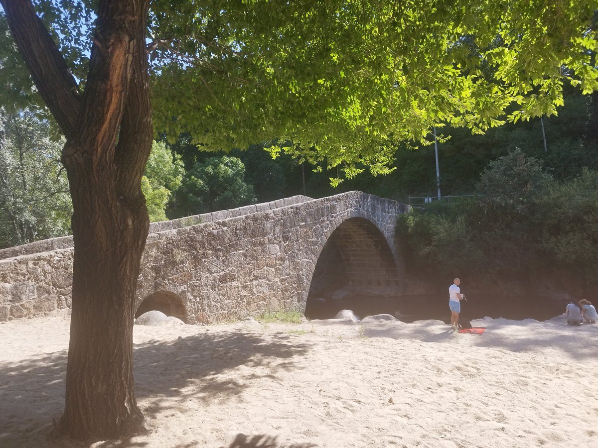 AlberGarciaSan's tweet photo. Una alegría volver a mi tierra y disfrutar de los paseos matutinos.
#Extremadura, la gran desconocida.
#LaVera, paraiso natural.
A todos 🧡
Felices vacaciones!!! https://t.co/TAvWyCpfNB