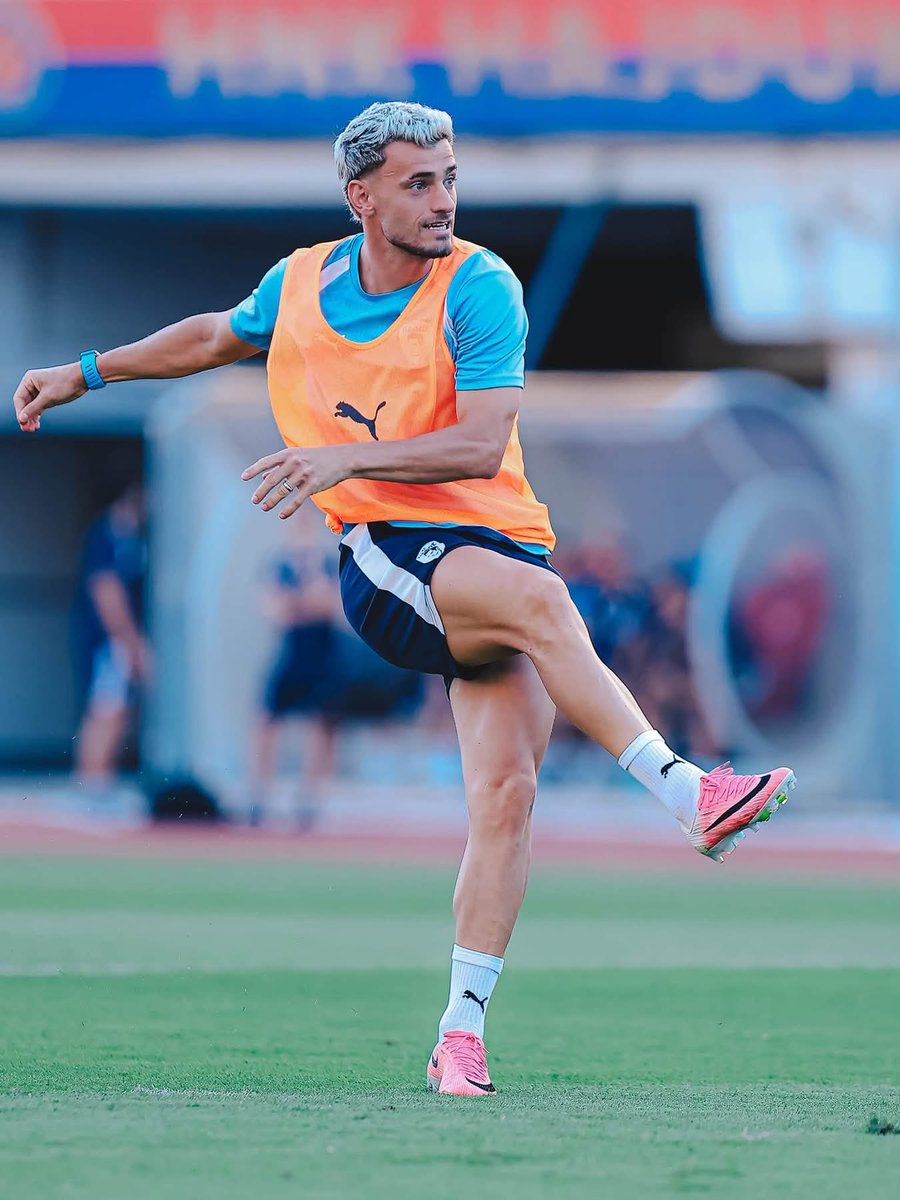 PafosFCsupport's tweet photo. Last training session #HadjukSplit #Pafos https://t.co/UD5kuKVwIL