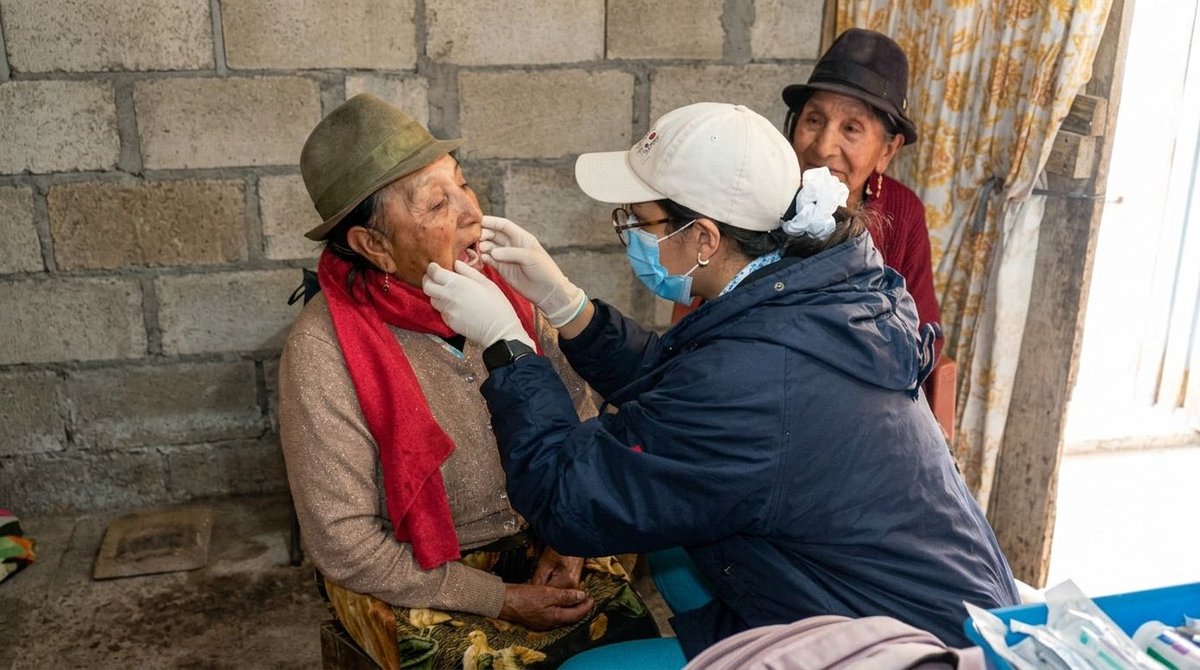 Zona2MTDH's tweet photo. 📍 #Pichincha | En coordinación con el Ministerio de Salud Pública, realizamos jornadas médicas domiciliarias en el cantón Mejía para acercar atención integral a las personas adultas mayores de nuestros servicios. 💜

#MDHenTerritorio
#GobiernoDelEcuador 🇪🇨 https://t.co/M6dMKnI4WK