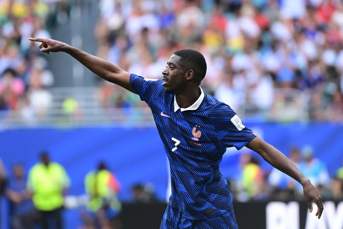 _BeFootball's tweet photo. 🚨🚨 OUSMANE DEMBÉLÉ 🇫🇷 CIBLÉ PAR AL-HILAL !!! 🤯💙

Le club saoudien a pris contact avec l'entourage du Ballon d'Or 2025. 

S'il donne son accord, Al-Hilal lancera les négociations avec le PSG, qui souhaite de son côté le prolonger.

(@sachatavolieri) https://t.co/8AL2Lrs7Mc