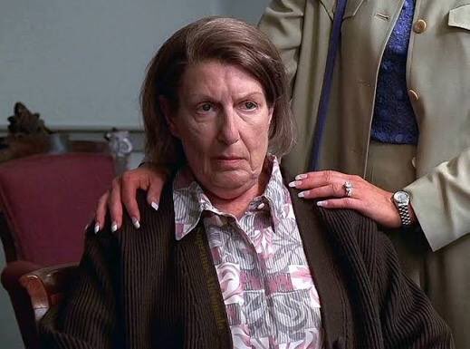 TheSopranosClub's tweet photo. Name a redeemable quality of Livia Soprano https://t.co/NUQYEe5p2Z