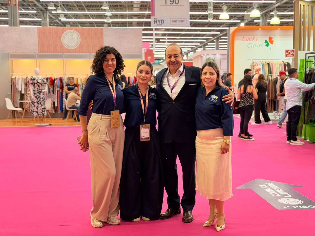 BREDGDL's tweet photo. ¡Gracias a @Intermoda por el espacio en la edición 85! 🤝

Visítanos y descubre nuestros productos con causa: muñecos, llaveros y tote bags únicos. 💜

📅 Hasta el 24 de julio

📍 Stand 7075

¡Súmate y sé parte del cambio! 💙 https://t.co/lvTw7Sc0NM