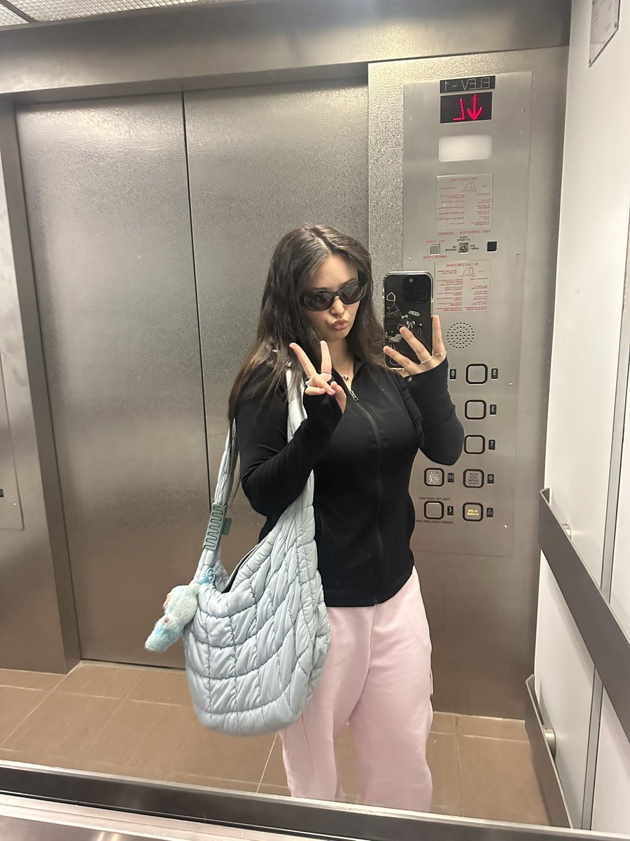 jazmine˚⁠☆˳⁠° tweet media