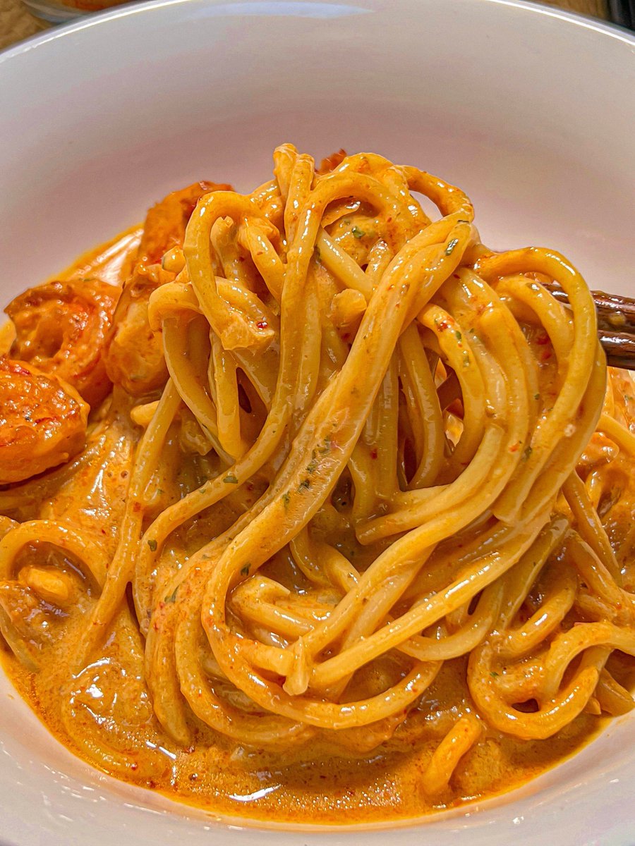 LilliaEisefnt1's tweet photo. [That first bite of warm homemade pasta after a long day Pure magic. ] https://t.co/yVQOgD0Moh