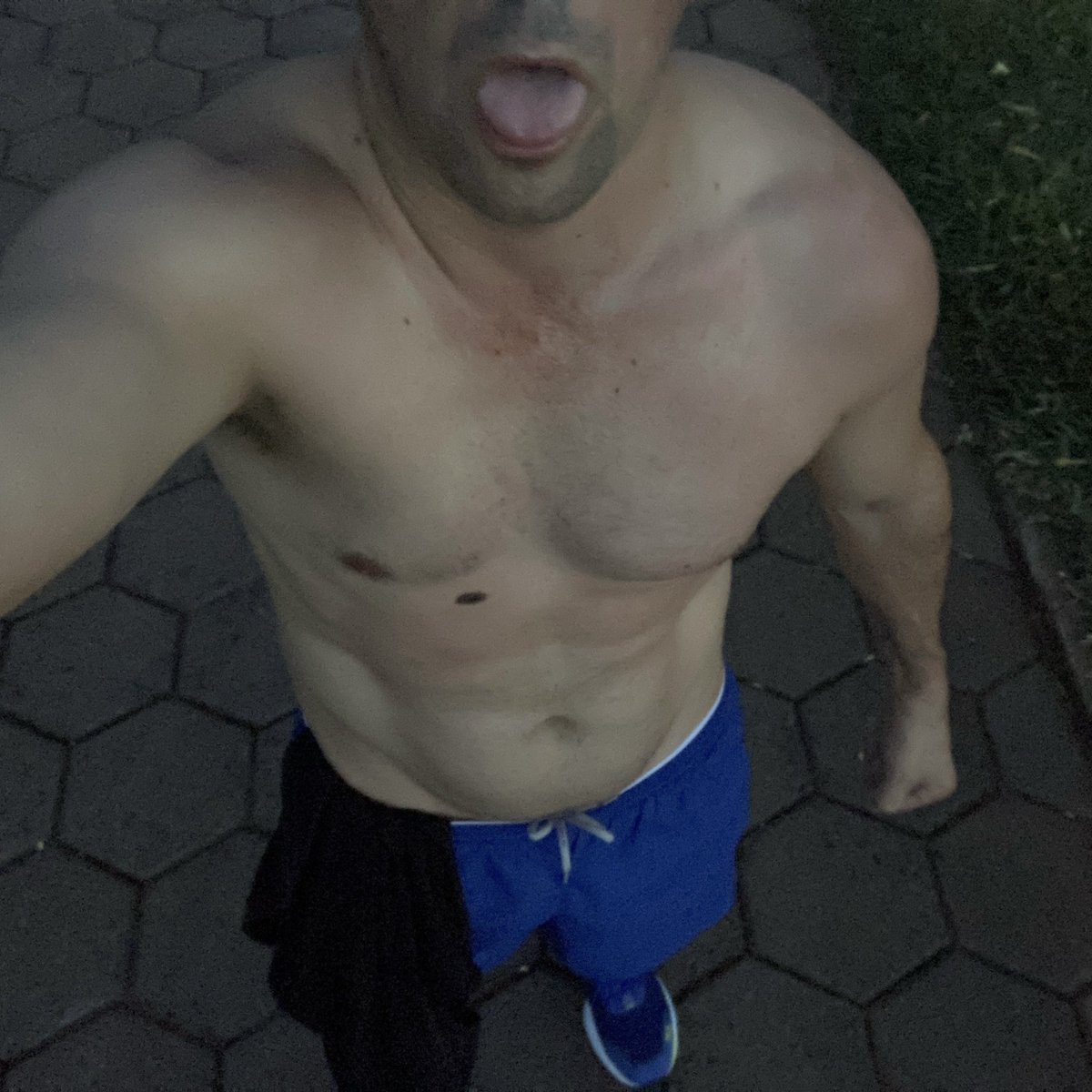 ademirserrax's tweet photo. Vamos Correr Junto Com O Ademir 🚀🚀🚀 https://t.co/aVsrXV9dHf https://t.co/1icoWlMRLH