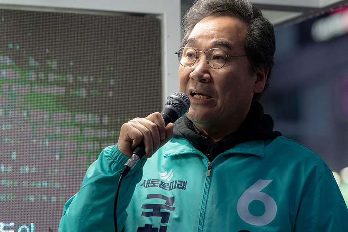 AgainFreeKorea's tweet photo. 새미래와는 함께 못합니다.

가끔 새미래 지지자분들 보이던데
진짜 한국인이라면 정신차리세요. https://t.co/3aa5OjG705