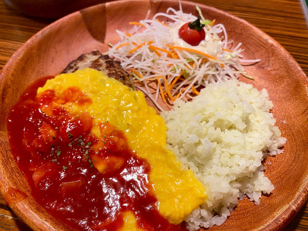 kishi_fugetsudo's tweet photo. おはまんじゅう🍡🍵
岸和田は🌞

7/23（木）は、
お休みをいただいております🙇‍♀️

昨日はびくドで、カリフラワーライスをはじめて食べました🤤

ところで、びっくりドンキーの略し方は

びくドですか❓
びくドンですか❓

私はびくド派です('ω') #何の報告 https://t.co/iTuFoHwZcC