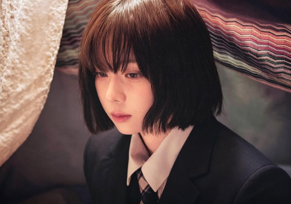 wntrstats's tweet photo. She is just like a girl from a J-drama

#金旼炡  #冬子 #ウィンター #WINTER https://t.co/8ZqnpXvNX9