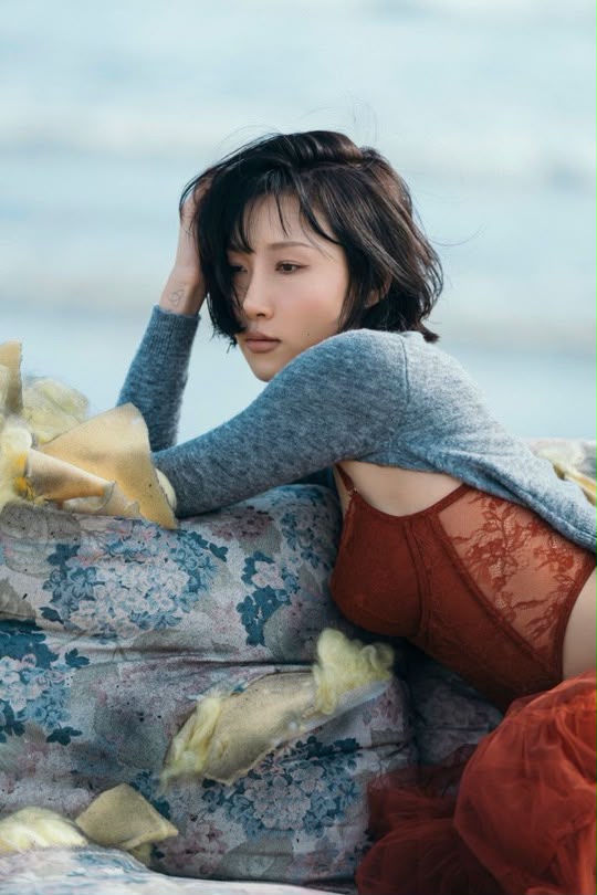 TheePopCore's tweet photo. Happy 31st Birthday to the iconic, fearless, beautiful, charismatic, talented, stunning, lovable, radiant, sweet and one-of-a-kind HWASA of MAMAMOO! https://t.co/LxbVHUXjZA