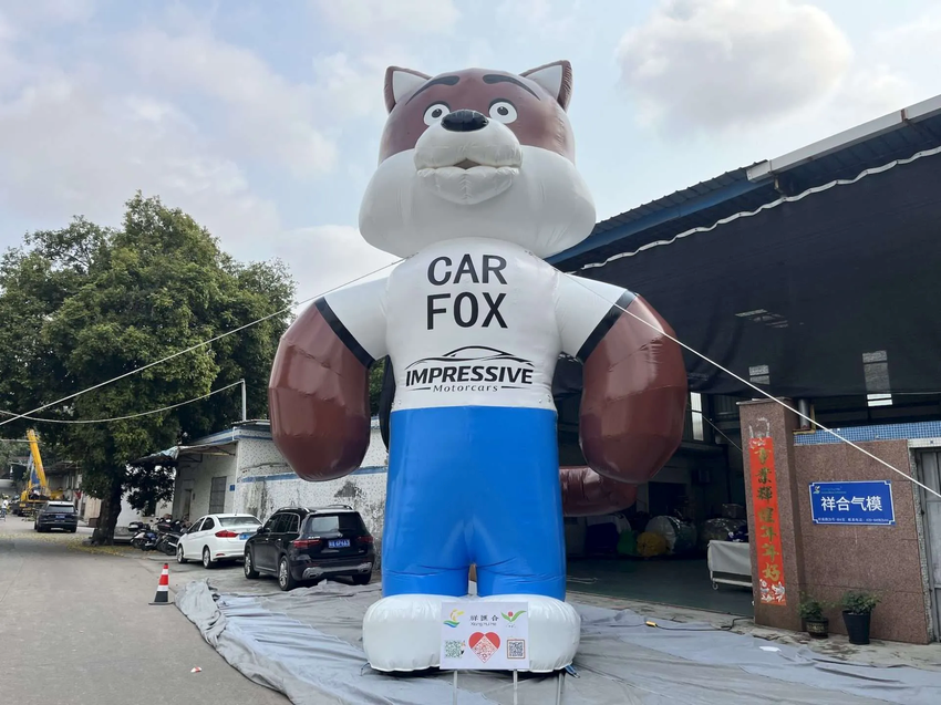 Jazzmai's tweet photo. Billboards get ignored. A 7.5m inflatable fox with your logo? Impossible to miss. 📣
Custom colors | Logo | 5-min setup | Wind-resistant
📩 DM us
👉 https://t.co/nAlZ1aQet8
#OutdoorAdvertising #BrandActivation #CarDealership #GrandOpening #CustomInflatable #XiangHeInflatables https://t.co/vjUr3NVWML