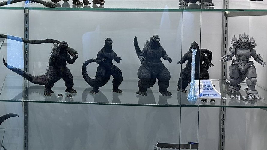 NyongGong's tweet photo. Hiya Toys Figure Display in SDCC 2026. https://t.co/NK11FUWo0L