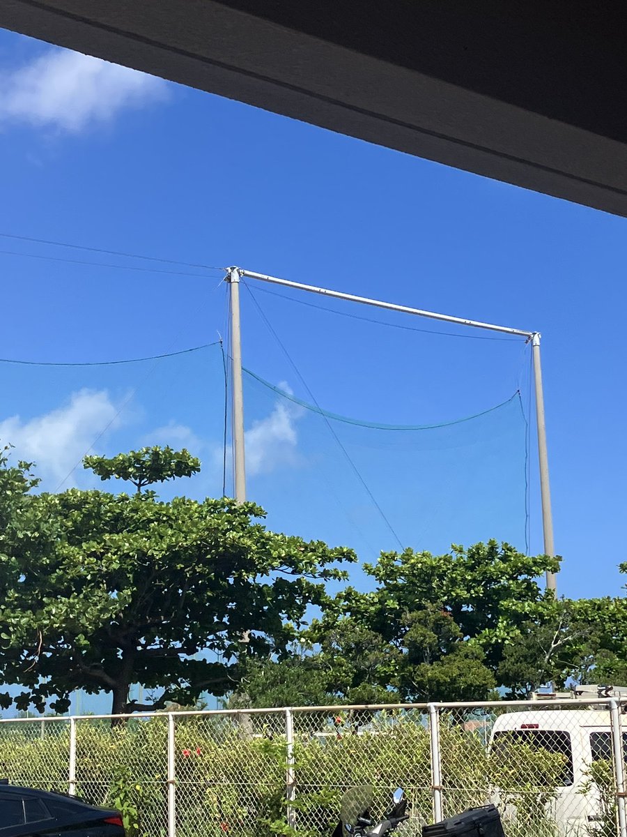 chatan_daikichi's tweet photo. おはようございます 
大吉北谷店です✨ 

現在の気温は30℃☀️

本日もいい天気です♪
夏風邪が流行ってるみたいなので皆様お気をつけ下さい😞

本日もよろしくお願いします🙇
#企業相互フォロー 
#企業公式冬のフォロー祭り 
#いいね 
#沖縄 
#北谷 
#買取 
#リサイクルショップ https://t.co/eElSEUktUn