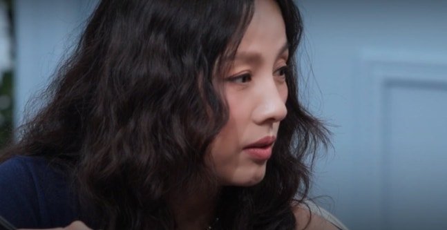 geumpu95's tweet photo. 연애 예능, 또 인플루언서 '홍보 창구' 논란?

JTBC '연애전쟁' 출연한 심규덕·이아영 커플. 소비 습관 갈등, 강압적 언행 등으로 MC 서장훈마저 정색할 만큼 심각한 관계 연출.

1. ​현실에서의 행보
방송 단 하루 전, 유튜브 채널 '니덕내탓' 개설. 영상에서 "방송에선 그랬지만 실제론 사이 좋다"라며 방송 내용을 부정.

2. ​쏟아지는 비판
MC 이효리가 제작발표회에서 강조한 프로그램의 '진정성'을 무색하게 만들며, 고민 상담 예능을 단순 홍보용으로 이용해 시청자를 기만했다는 지적 폭주 중.

결국 뜨기 위해서 쇼한거네?..