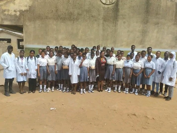 lautechneuro's tweet photo. As a research and student capacity group in a developing country we are committed to improving brain health. We strive to view challenges from new perspectives, answer questions on brain health challenges better and proffer sustainable solutions.

Happy world brain day https://t.co/qDPsoTZlKA