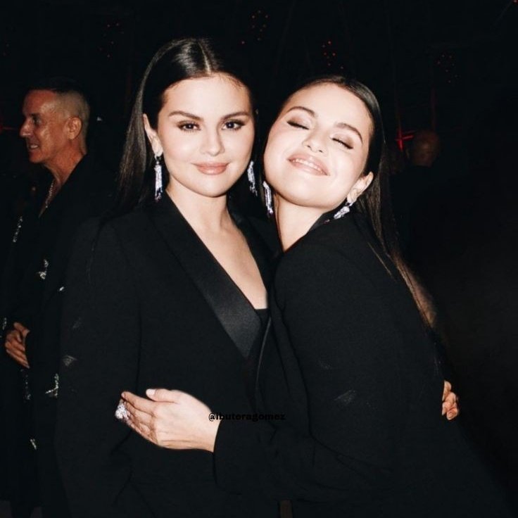 thegala21's tweet photo. Selena Gomez, the self-made billionaire founder behind one of the world's most famous makeup brands, Rare Beauty, is celebrating her 34th birthday today. 🎈 https://t.co/ZtO9MD17au