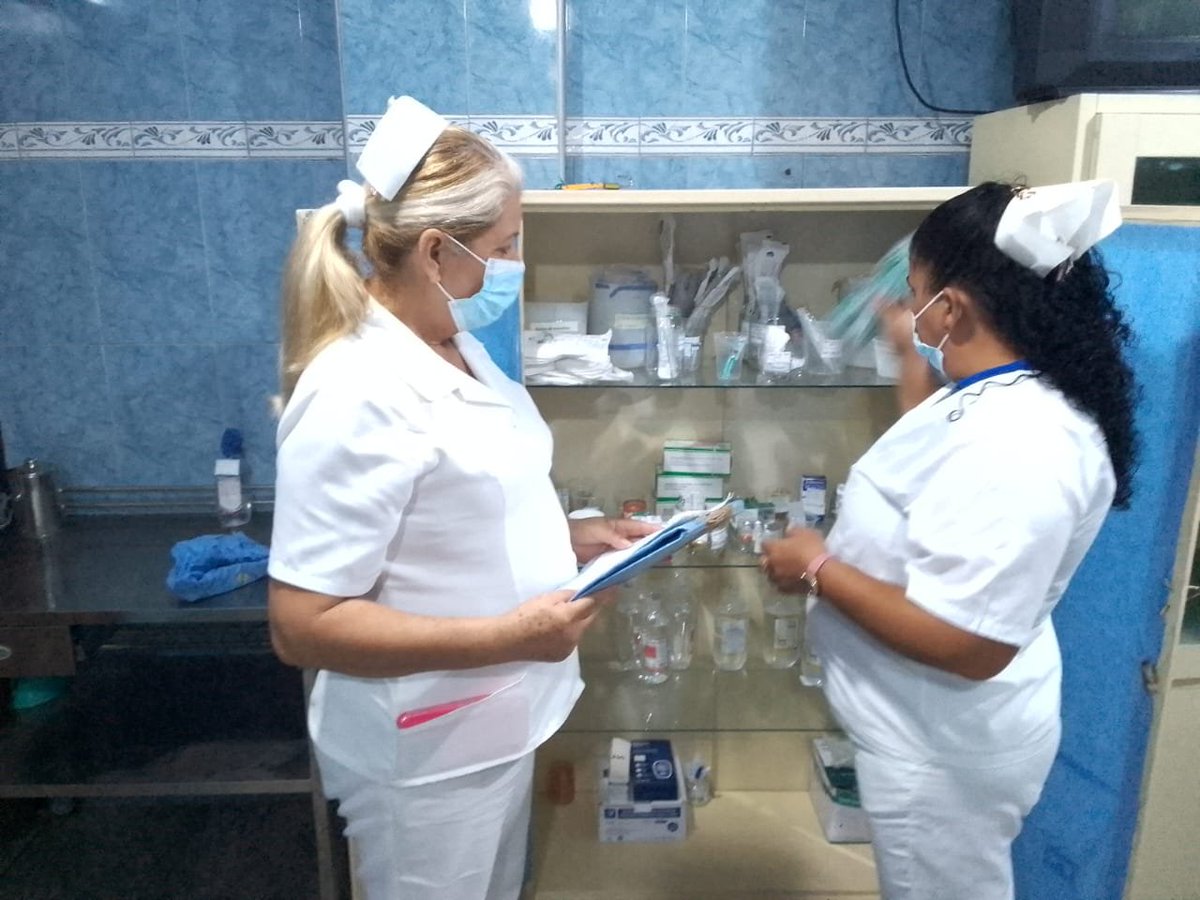 Bmcbarinas's tweet photo. Brigada Médica Cubana del Centro Diagnóstico Integral CDI Escuela Julio García Álvarez 
Estado Barinas 
Municipio Barinas Centro 
Parroquia El Carmen 
✓ Entrega y recibo del turno de guardia,pase de visita asistencial.
#CubaCoopera https://t.co/IADebKHt4O