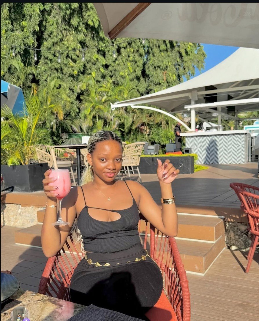 being_loner23's tweet photo. Si mdozi poa ,wapoa♥️♥️🤭 https://t.co/Nln7qxUTVN