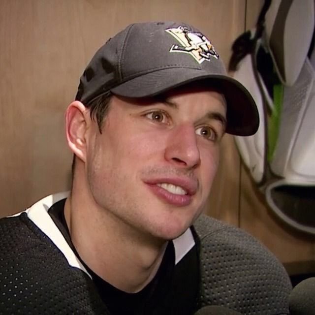 Sasha_Squid's tweet photo. how do pens reporters contain their awwww? https://t.co/dQ5LW9W8WC