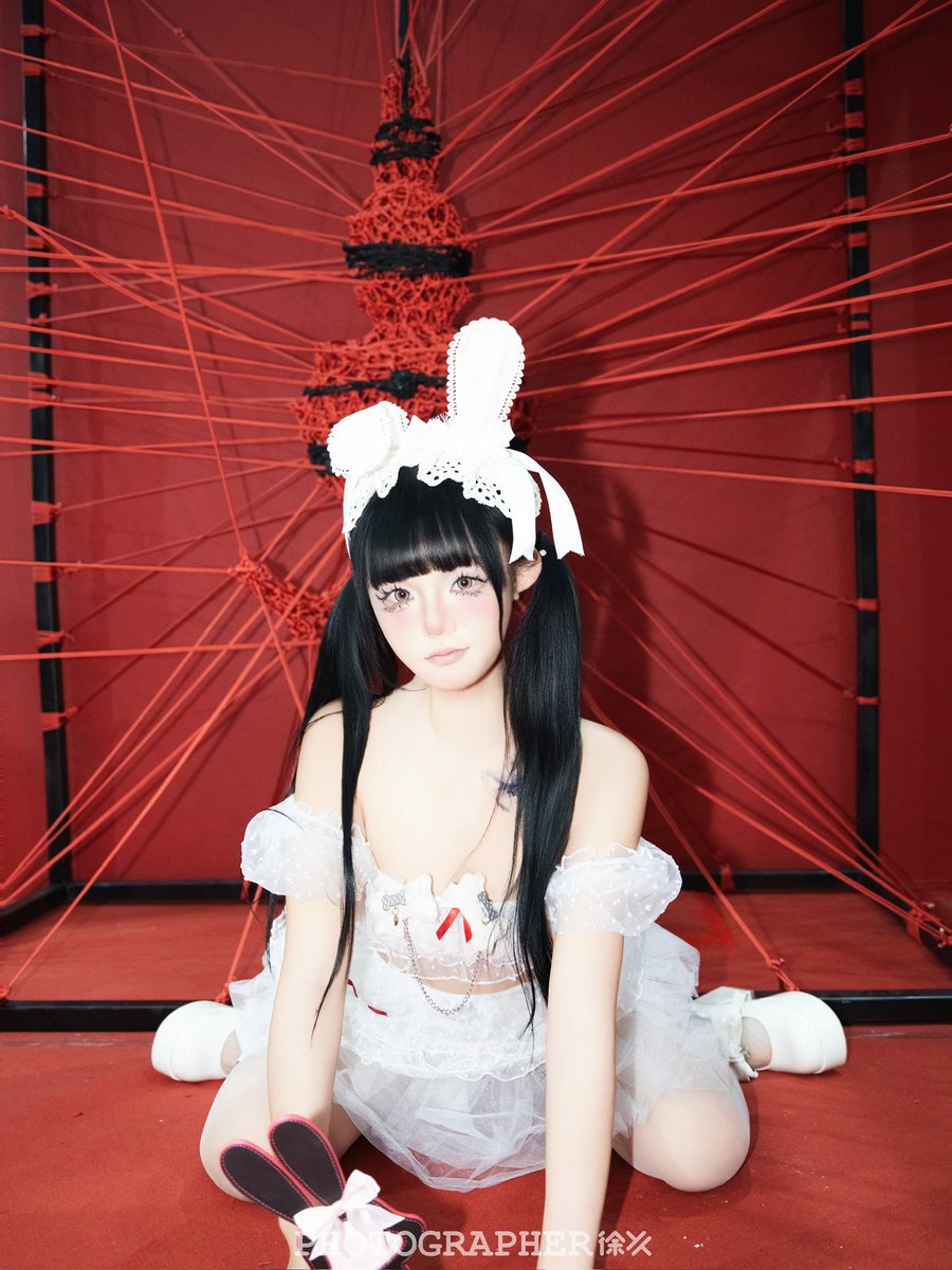 YUEBINGYYY's tweet photo. Naughty bunny gets punished！
不听话的兔叽 🐰
是要被吊起来打的哦
📸：@kenji_kojima https://t.co/mbPFMVPTFu