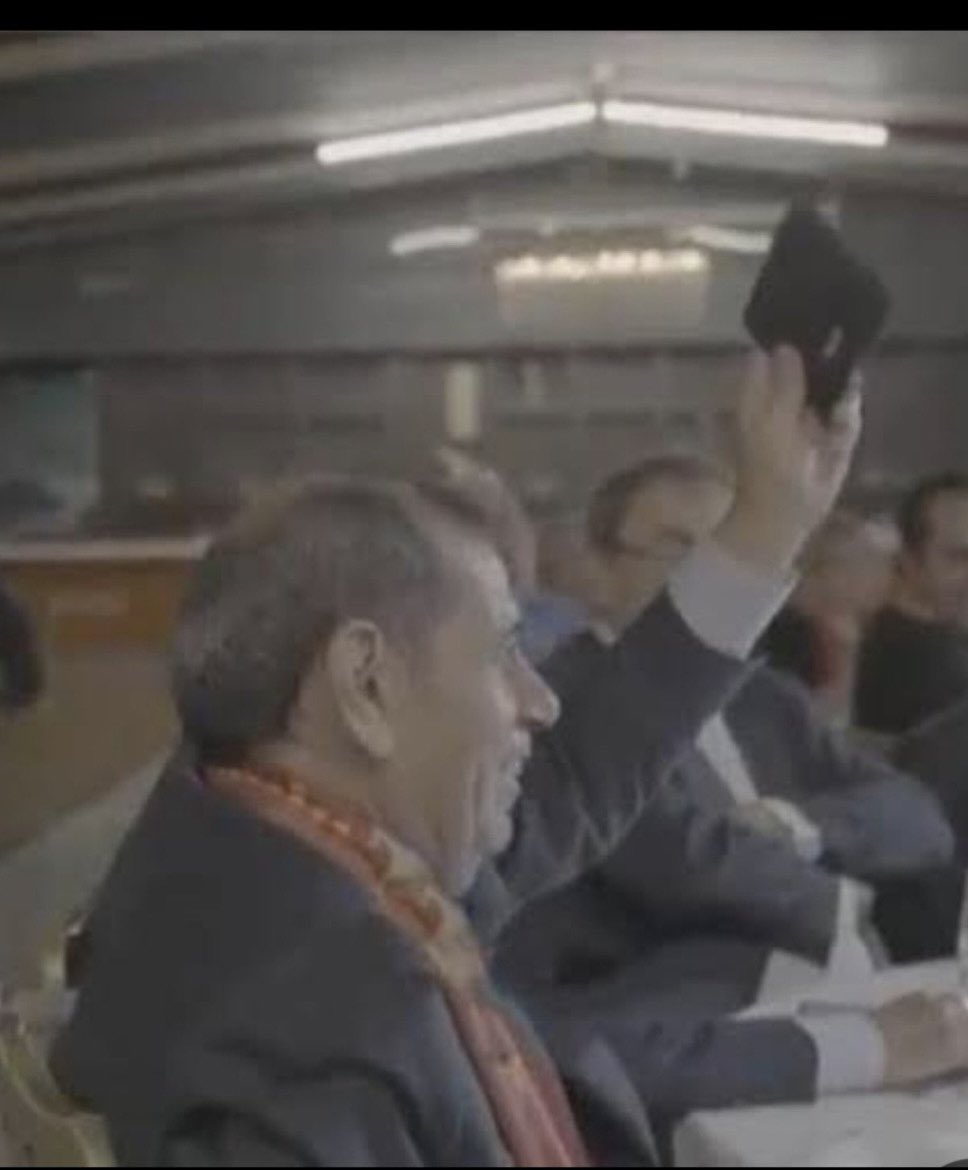 Darkcimbom's tweet photo. #TransferlerNerede https://t.co/EJ2vCFKNkV