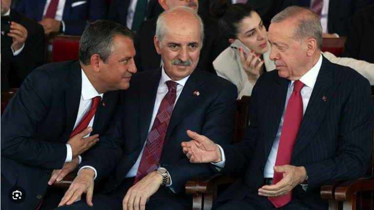 02Kaseron's tweet photo. Heybetini gizli tut  yiğidim 
Duruşun dağları titretiyor... https://t.co/ZQ8Mo7uVZf