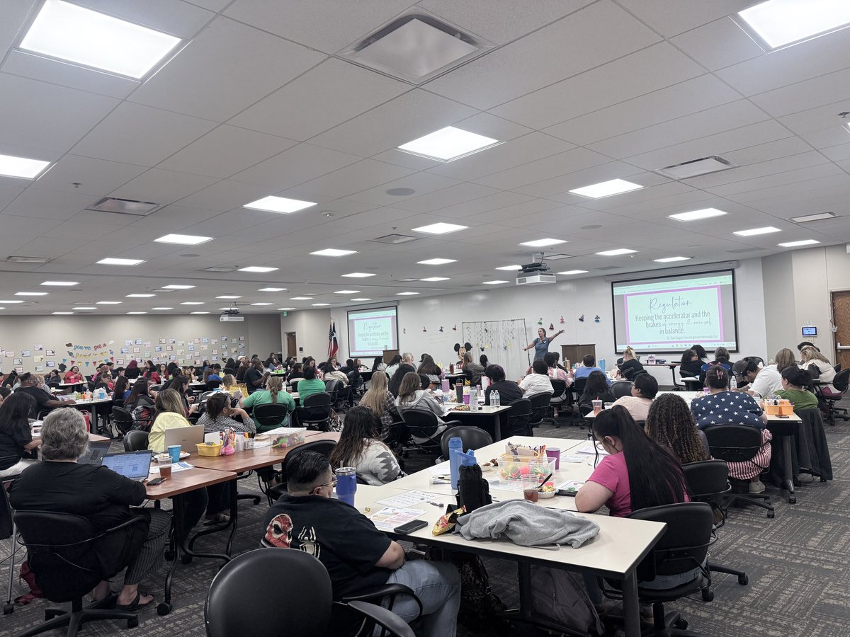 Region15ESC's tweet photo. What a great day partnering with San Angelo Head Start for their staff orientation! 

Participants experienced our Poverty Simulation and attended sessions designed to strengthen relationships with children and families: https://t.co/sF3e1zxpOc