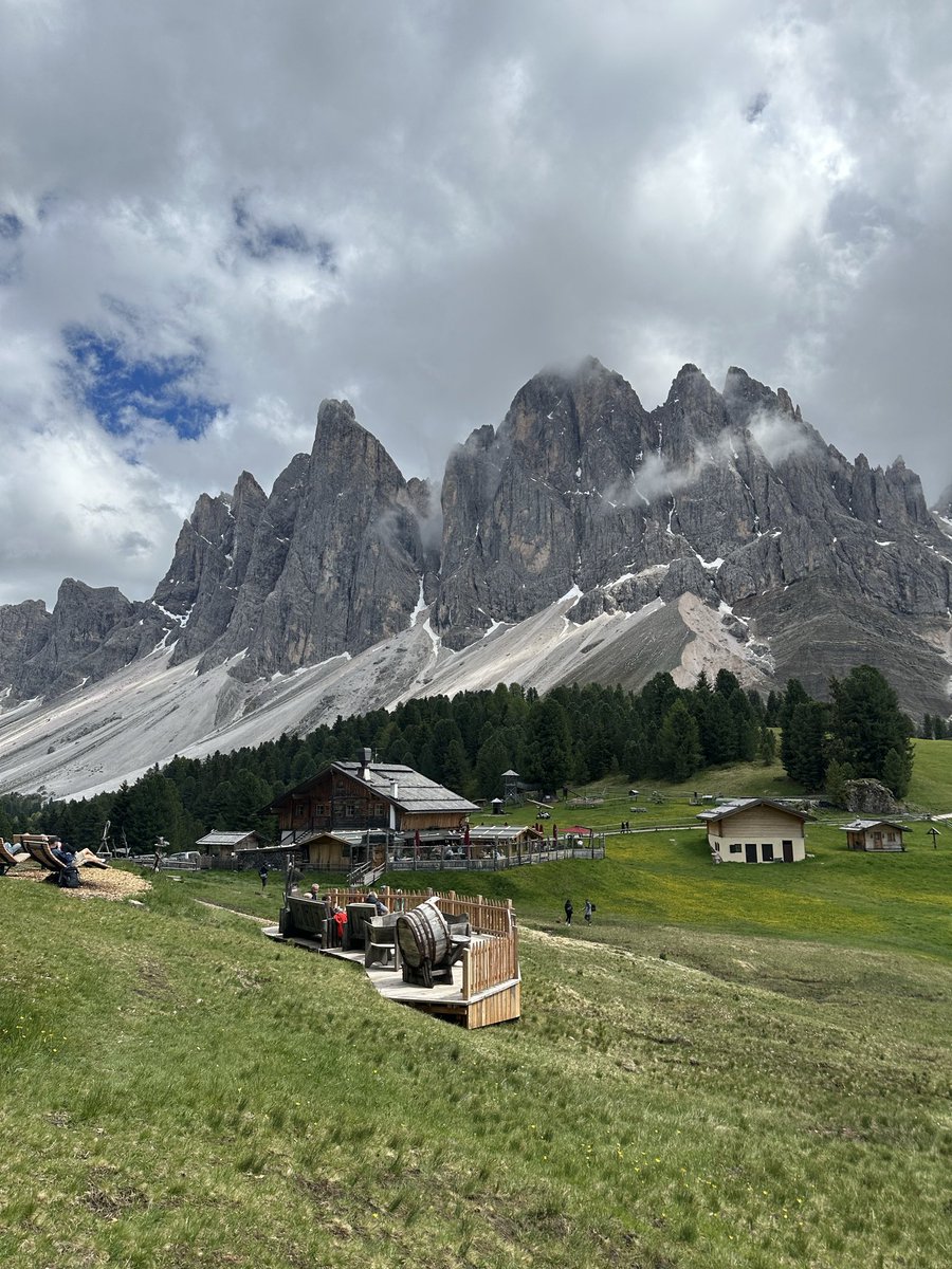 PoundedYams's tweet photo. 🇮🇹⛰️ https://t.co/7RDP2WGTmB