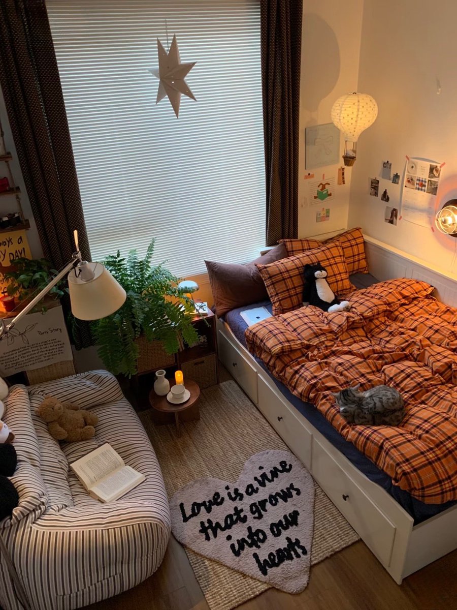 Arthetec's tweet photo. Proof that you don’t need a big room to create a happy space. https://t.co/eP9WIsZy4K