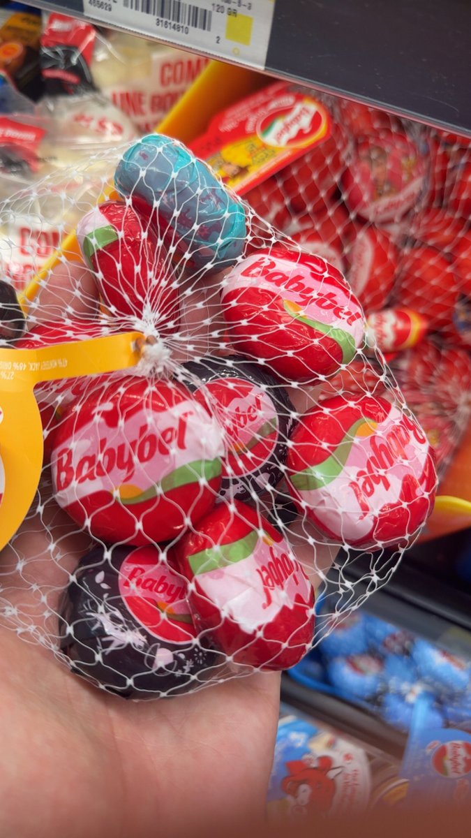 VorosTwins's tweet photo. We’ve never had babybel before!! We‘re so excited to try it!!!! https://t.co/rdq0I930hx