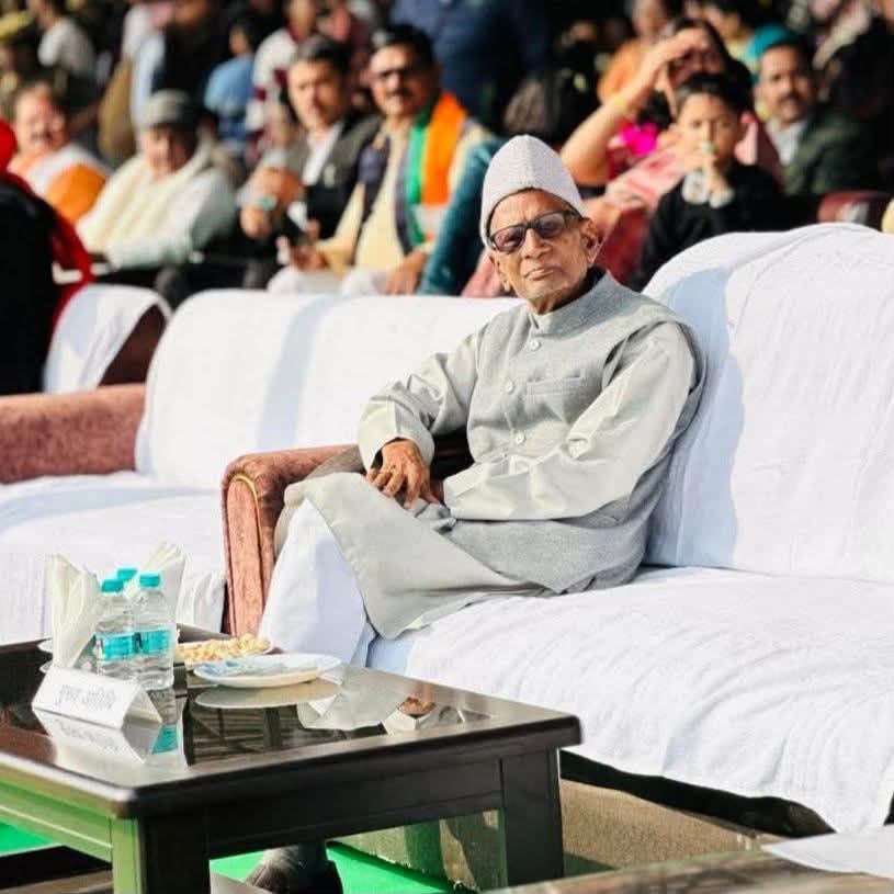 khangufran139's tweet photo. Inna lillahi wa inna ilayhi raji’un.
Nizamabad MLA Janab Alambadi Chacha passed away a short while ago. May Allah forgive his shortcomings, grant him the highest place in Jannah, and give patience and strength to his family and loved ones. This is a great loss for the community https://t.co/MCrYwaFYTt