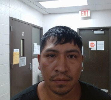 EROSanDiego's tweet photo. ICE San Diego arrested Edgar Hernandez, a criminal illegal alien from Mexico. Hernandez criminal history includes convictions for possession of cocaine and trespassing. He will remain in ICE custody pending removal. https://t.co/7zvek5c5xa