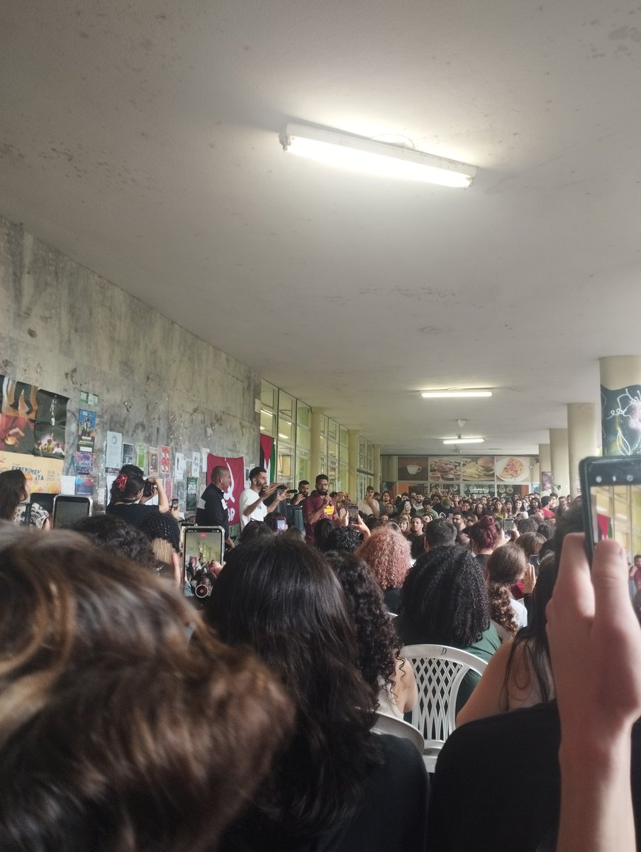 _darwinvilches's tweet photo. Jones na UFSC foi o início da minha radicalização #Jones2026 https://t.co/oIplQhbkcz