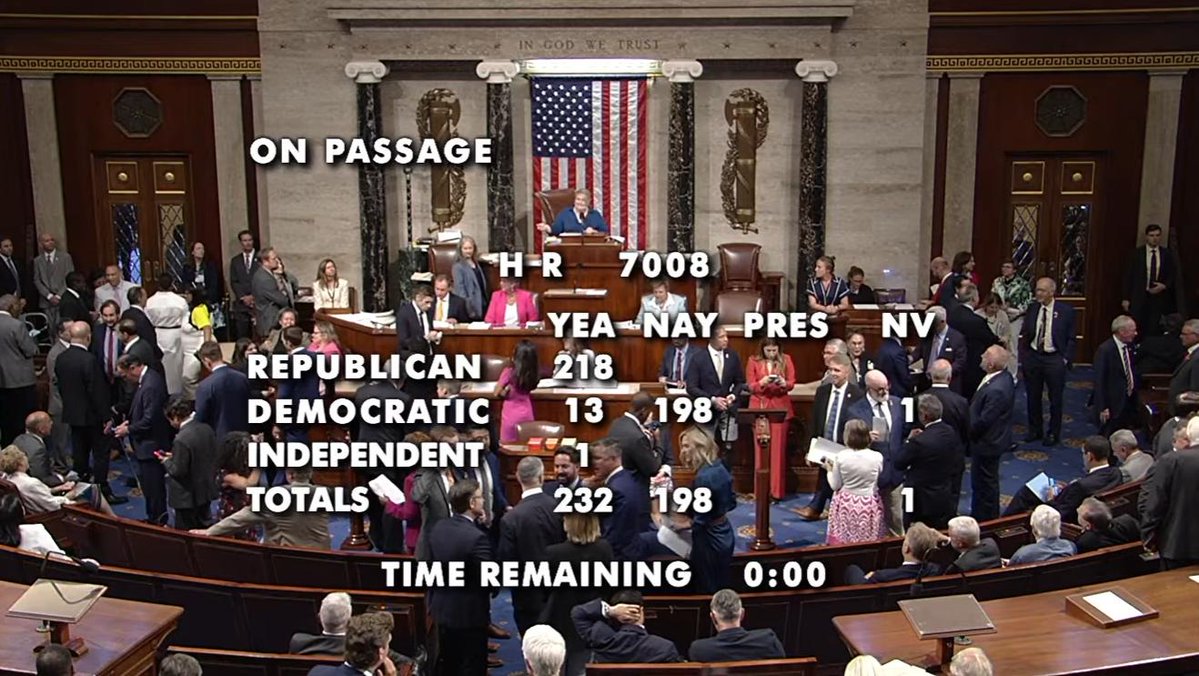 RNCResearch's tweet photo. 198 Democrats just voted against banning members of Congress from insider trading. https://t.co/22rgZWY709