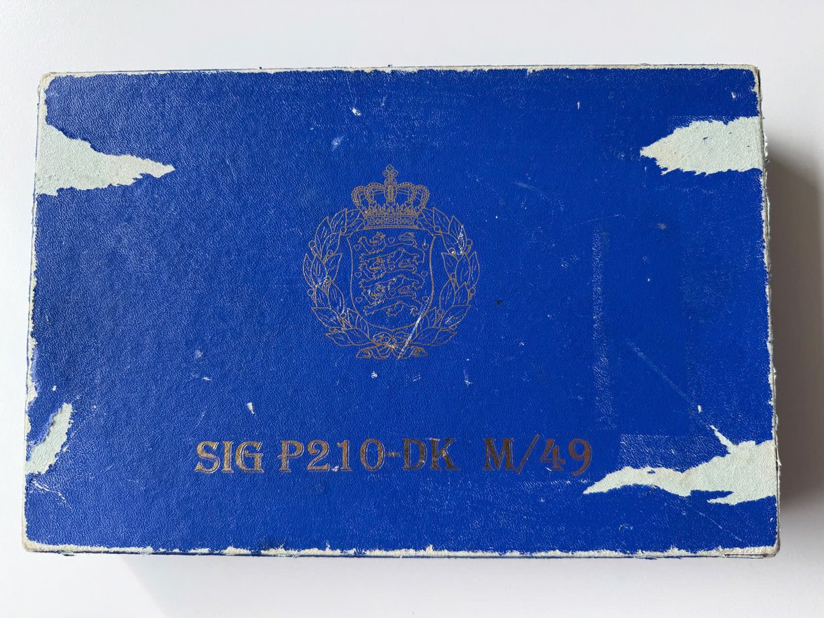 murattulum55's tweet photo. Sizlerin fikrinizi almak istiyorum.
Sig P210 Neuhausen şuan ikinci el olarak satışta almak istiyorum. Sizce almaya değer mi bu silahı? Bu silah 1953 modeli askeriye versiyonu ve Danimarka askeri için üretilmiş. SIG P210-DK M/49 https://t.co/VqEzZexFLX