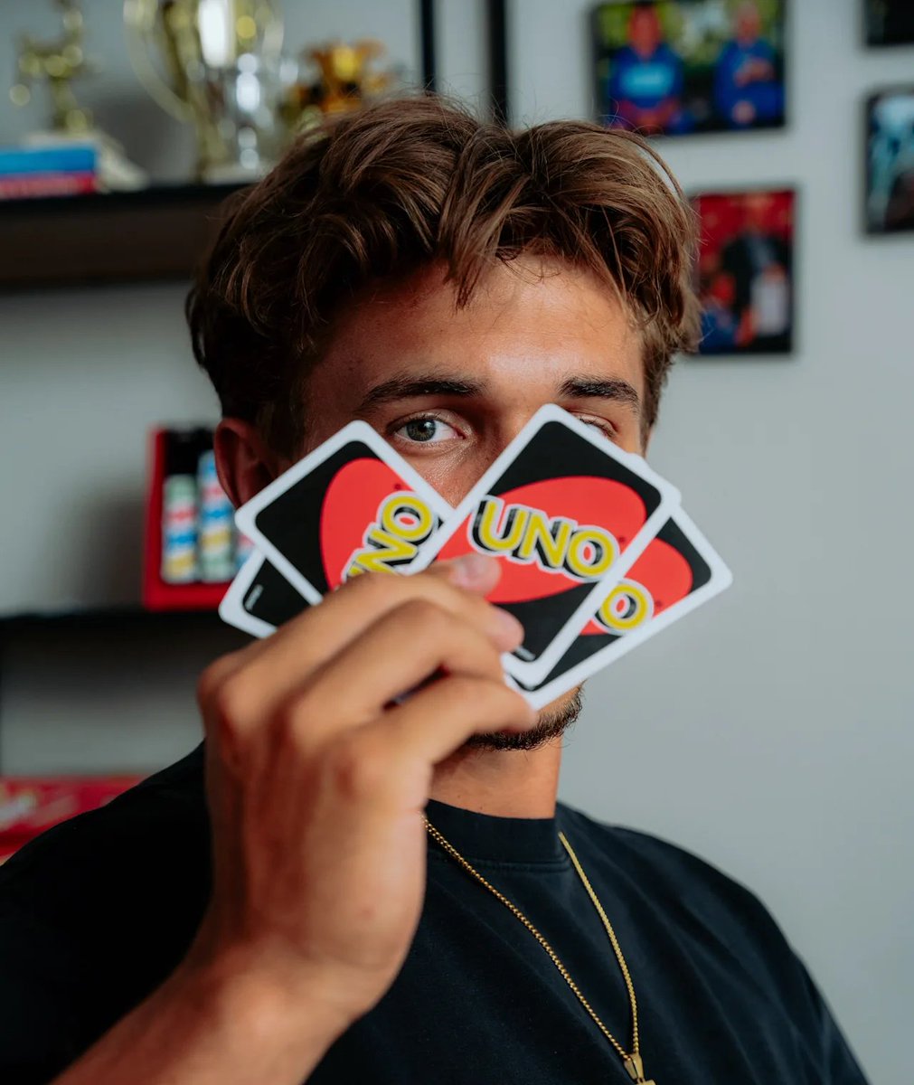 iMiaSanMia's tweet photo. After his Uno celebration with Lennart Karl last season and admitting that he was an enthusiastic player of the card game, Tom Bischof has been contacted by Uno and became sponsored by them [@BILD] https://t.co/XXrUw5Itj0