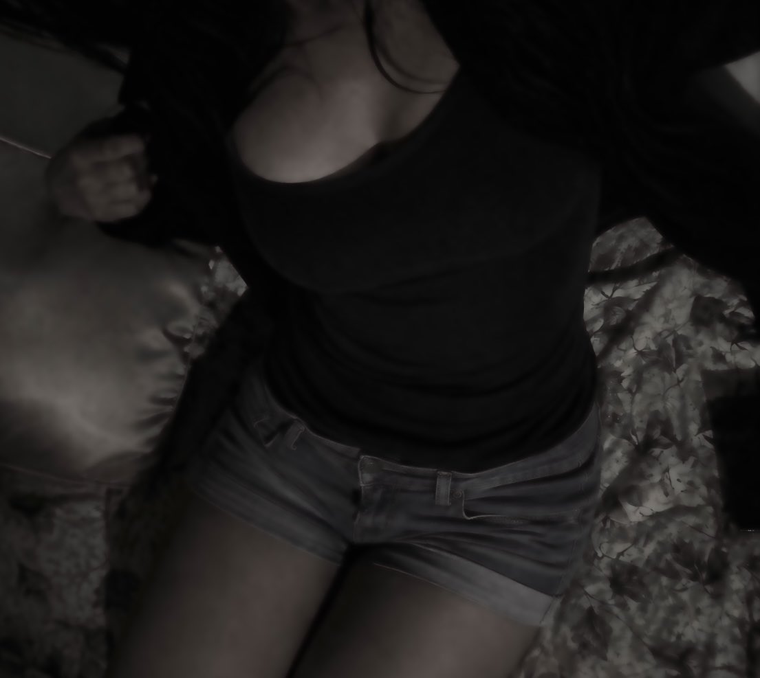 saffii_puppy's tweet photo. thought of posting as i am back on #nsfwtwt for you’ll >~< https://t.co/bgO8A4zxMD