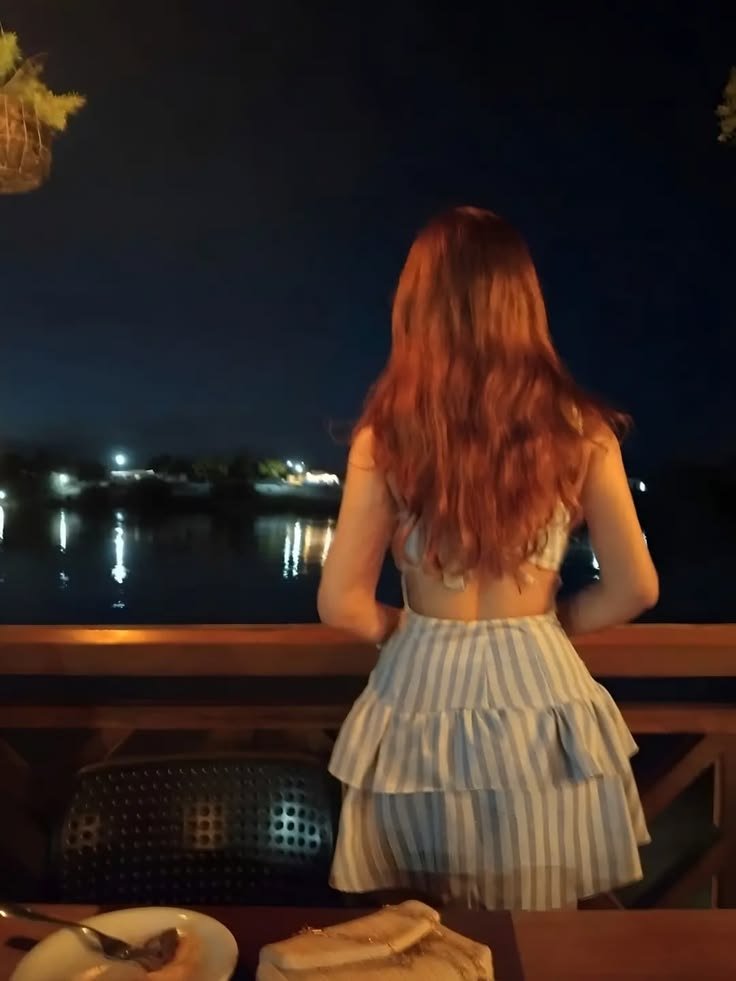 OfTechAndCodes's tweet photo. She loves nights like this https://t.co/cijlW4pL6S