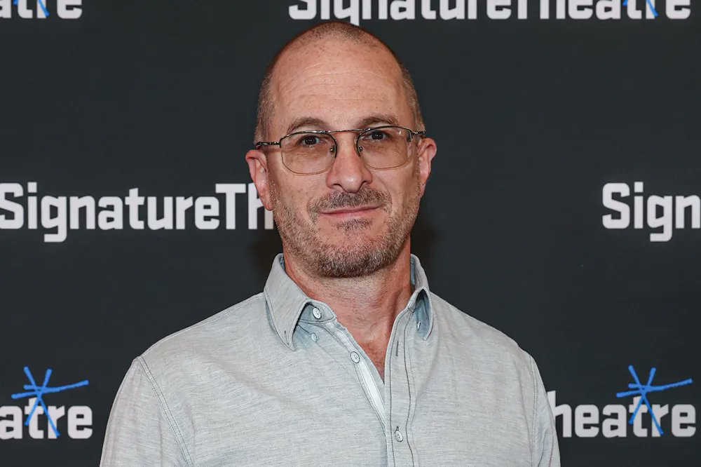 Variety's tweet photo. Darren Aronofsky's AI-forward studio, Primordial Soup, is raising $15 million in exchange for equity in the company.

The effort underscores Aronofsky's ambitions in the space, with the studio hiring for a Head of Studio and multiple Generative Artists to work on AI-focused projects.

https://t.co/vfKHqJWBOV