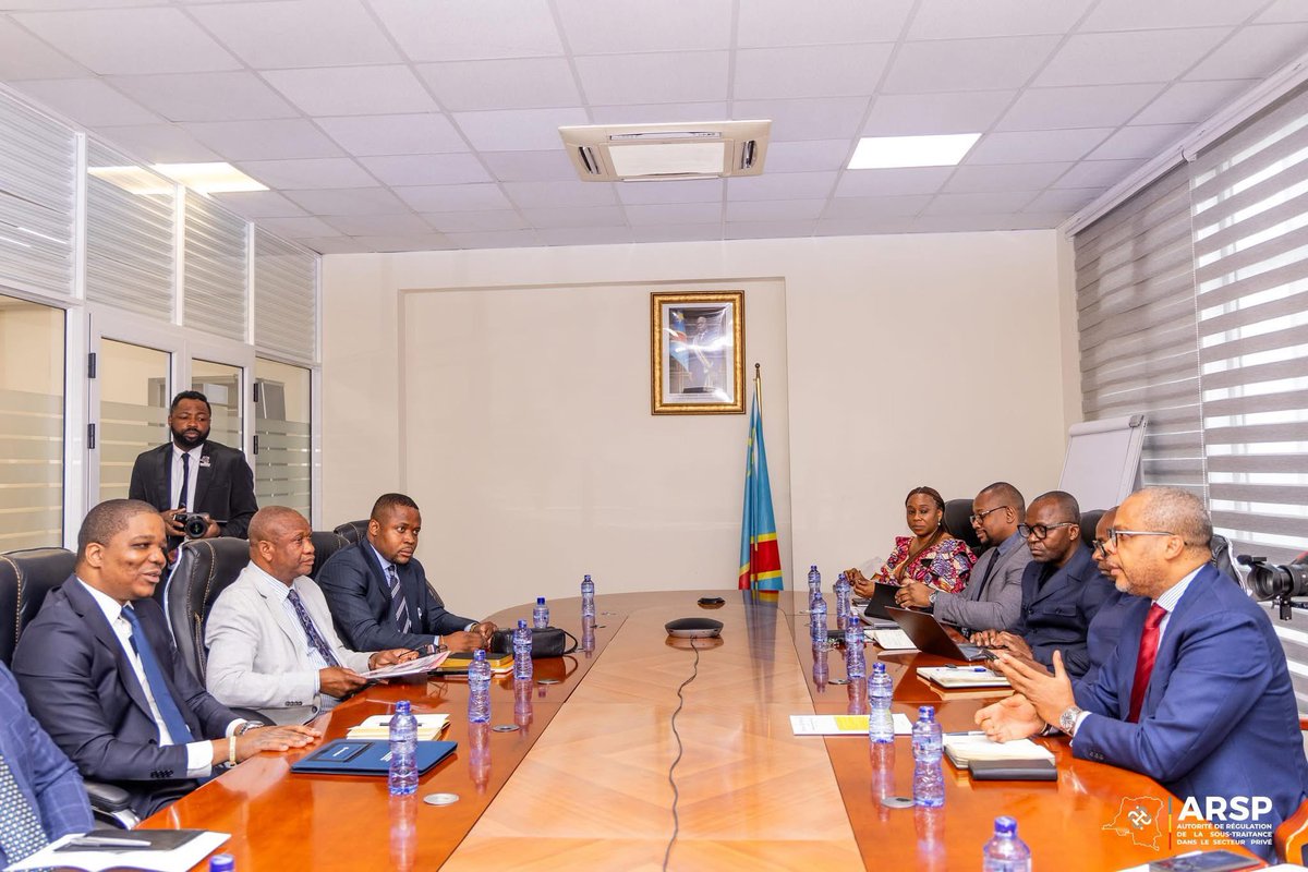FreddyMuamba14's tweet photo. 🇨🇩 Revivez en images la séance de travail entre le Directeur Général de l'ARSP, Juan Ted Beleshayi Kasanda, et le Président de l'ARPTC, Christian Katende.

#ARSP #SousTraitance #ARPTC #Télécommunications #RDC #ContenuLocal #DéveloppementÉconomique #BonneGouvernance https://t.co/d8gsNcfBad